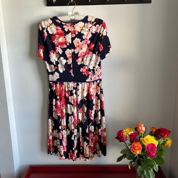 Maggy London Floral Dress - Picture 3 of 12